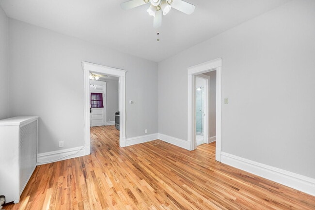 Foto del edificio - 3722 N Bosworth Ave