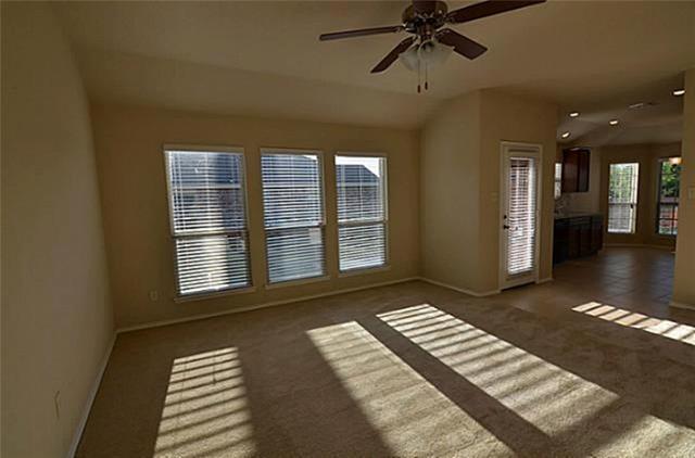 Foto del edificio - 440 Sandy Ln