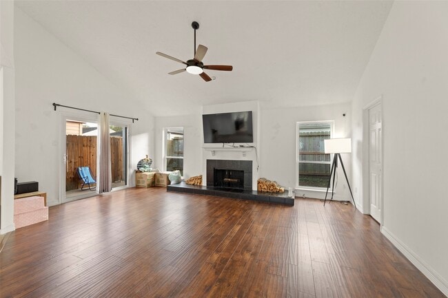 Building Photo - 1538 Beaconshire