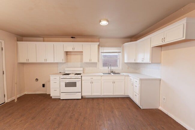 Building Photo - 2809 61st St