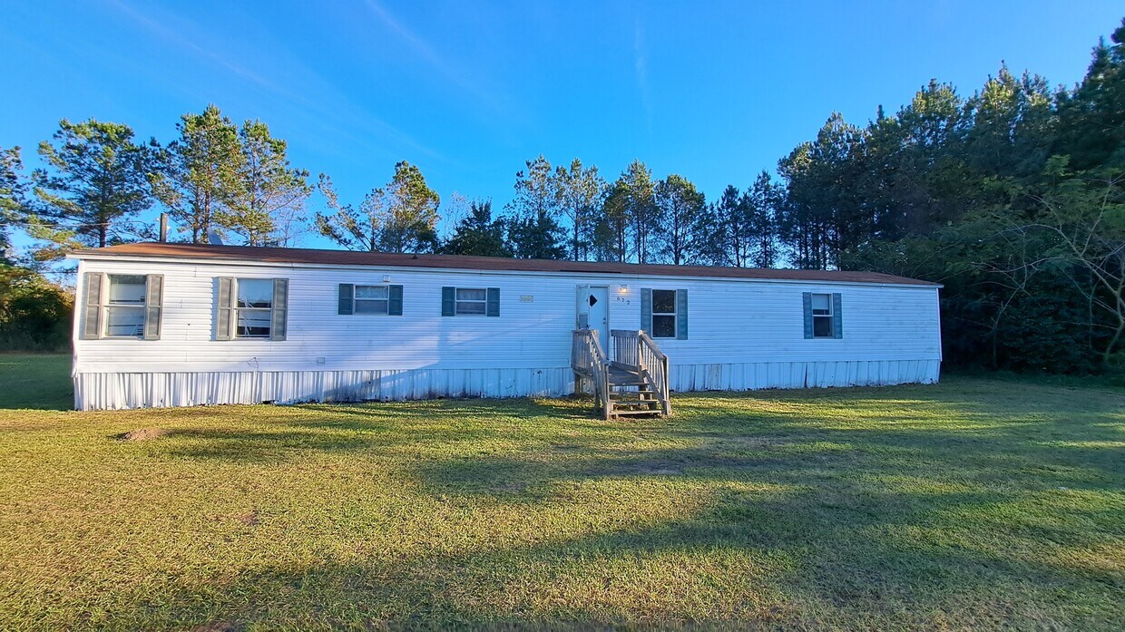 Primary Photo - 672 Target Rd