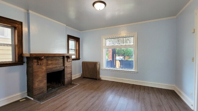 Building Photo - 1808 John Ave