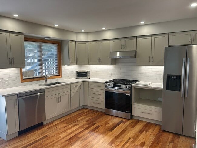 Foto del edificio - 20 Breeze Dr