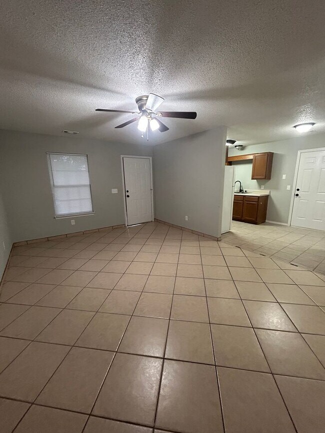 Foto del edificio - 3404 SW Landau Ct