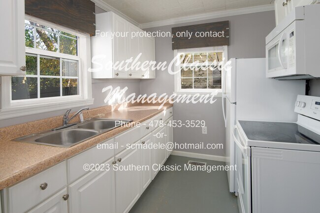 Building Photo - 971 N Wayne St