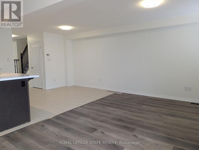 Photo du bâtiment - 175 Penny Ln