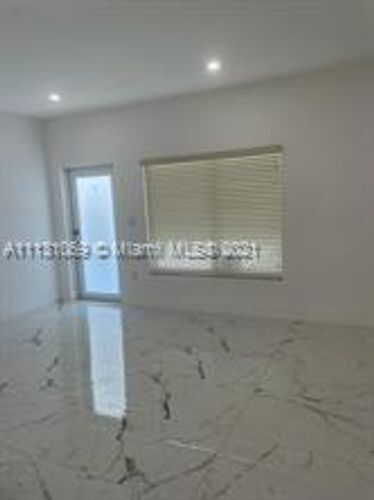 Foto del edificio - 22100 SW 122nd Ave