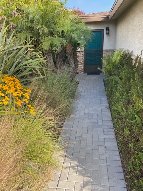 Building Photo - 210 S Helberta Ave