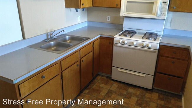Building Photo - 145 W 820 S