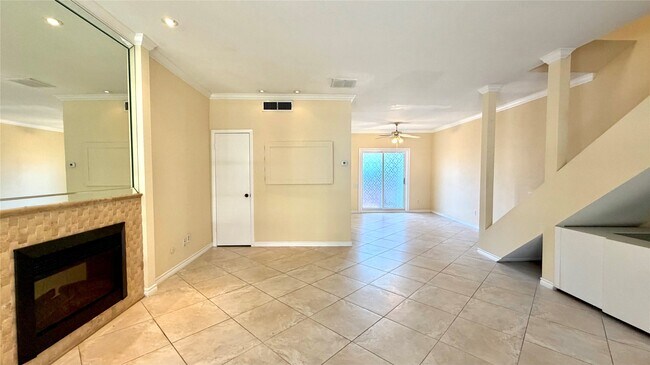 Foto del edificio - 11710 Southlake Dr