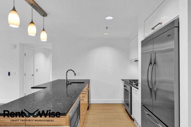 Foto del edificio - 631 Folsom St