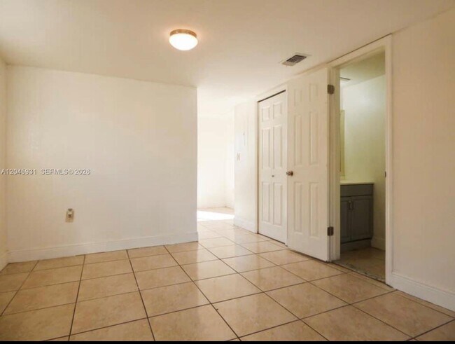 Foto del edificio - 8252 NW 6th Terrace