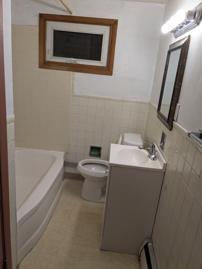 Foto del edificio - 378 N Legion Dr