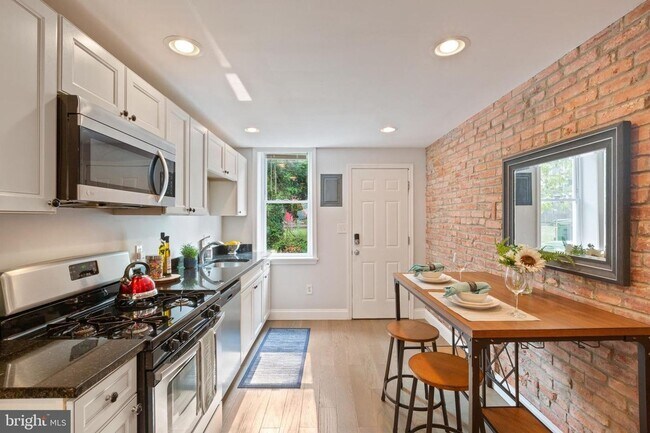 Foto del edificio - Amazing location close to all that Station North/Greenmount West and have to offer!