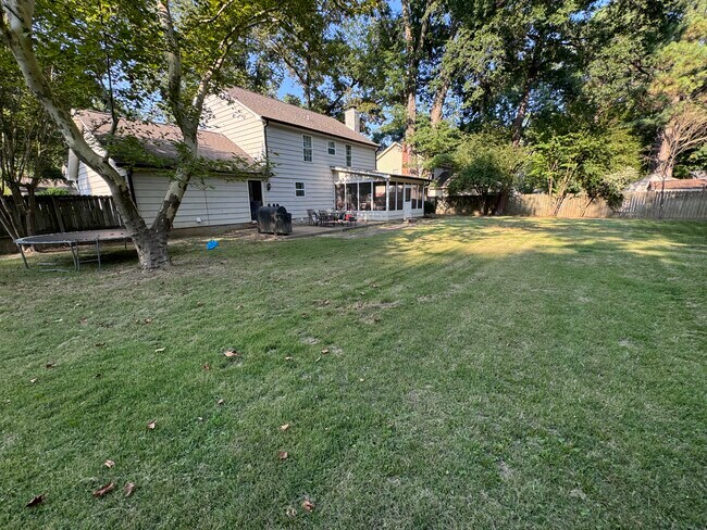 Building Photo - 197 York Haven Dr