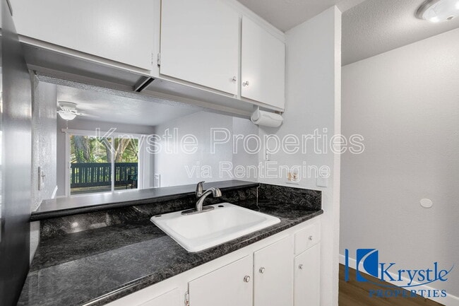 Building Photo - 1459 N Camino Alto