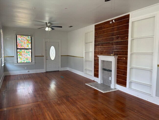 Foto del edificio - 203 E Rutherford St