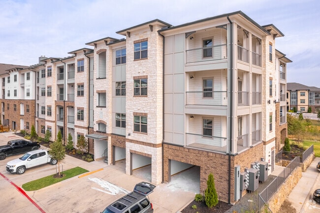 Building Photo - Forena Revelstoke