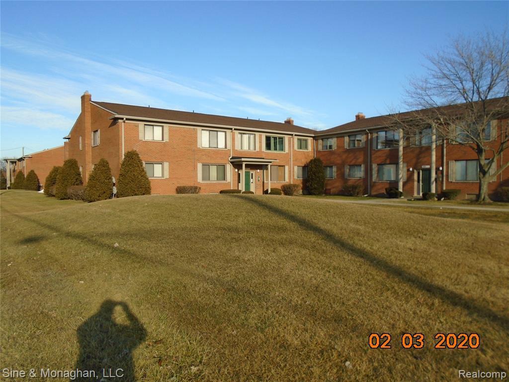 Foto principal - 32616 Harper Ave
