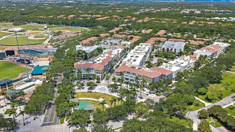 Foto principal - 1200 Town Center Dr