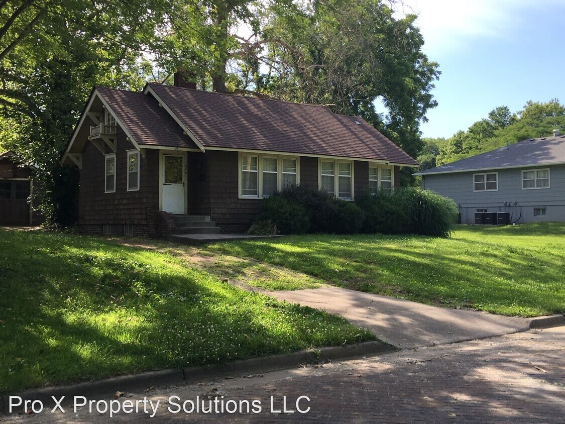 Primary Photo - 2 br, 1 bath House - 1606 S Walnut