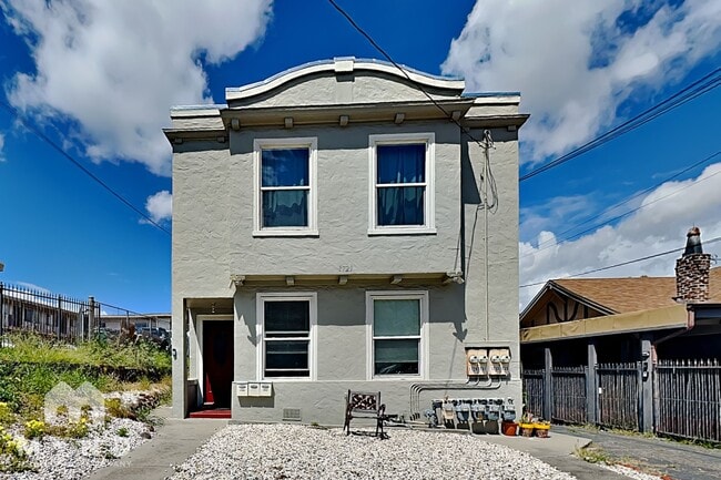 Building Photo - 1729 4th Ave