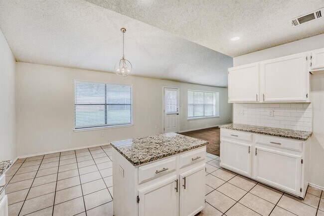 Foto del edificio - 11922 Meadowfire Dr