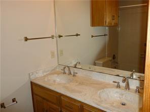 Building Photo - 323 Dogwood Dr
