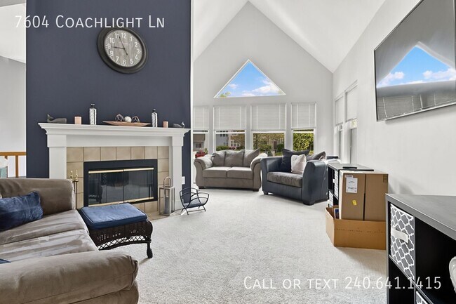 Foto del edificio - 7604 Coachlight Ln