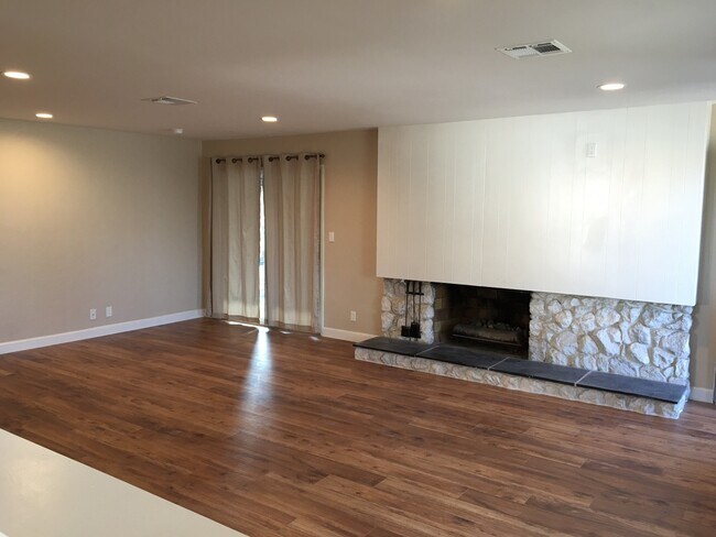 Foto del edificio - 5012 Sepulveda Blvd