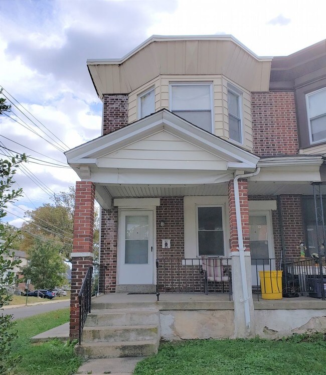 927 Coates St, Sharon Hill, PA 19079 Apartment for Rent in Sharon