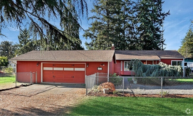 Building Photo - 5511 Fairlawn Drive SW