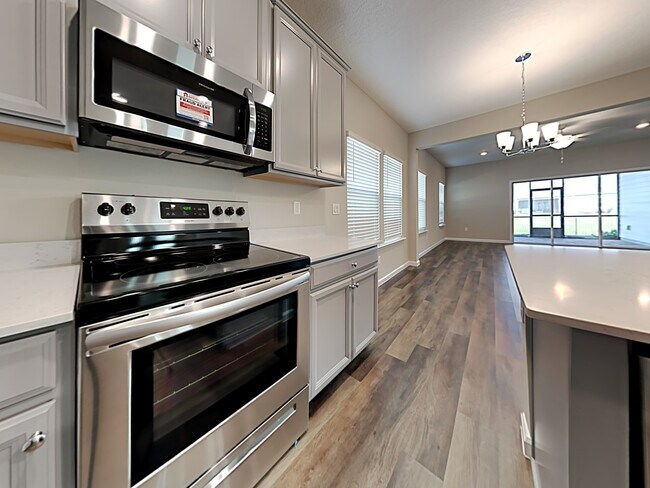 Building Photo - 163 Spruce Point