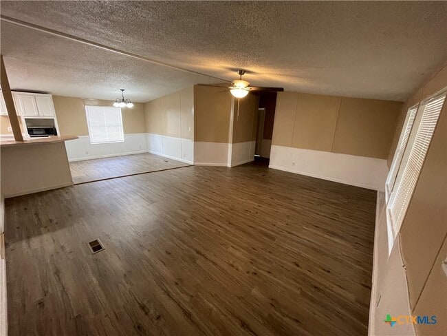 Building Photo - 629 Buck Trail