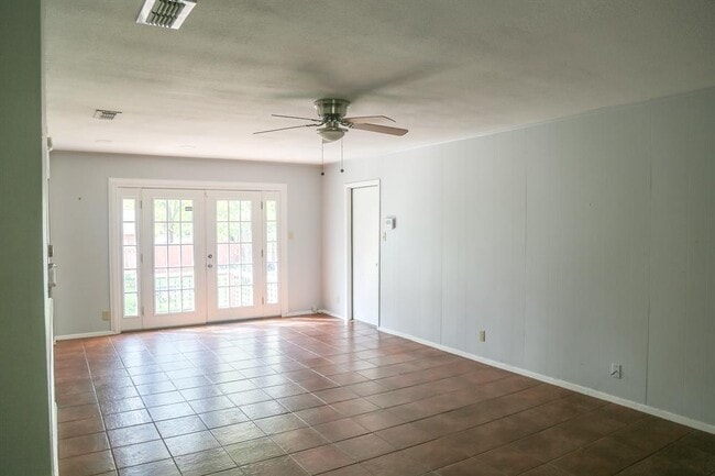 Building Photo - 6309 Craigwood Cir