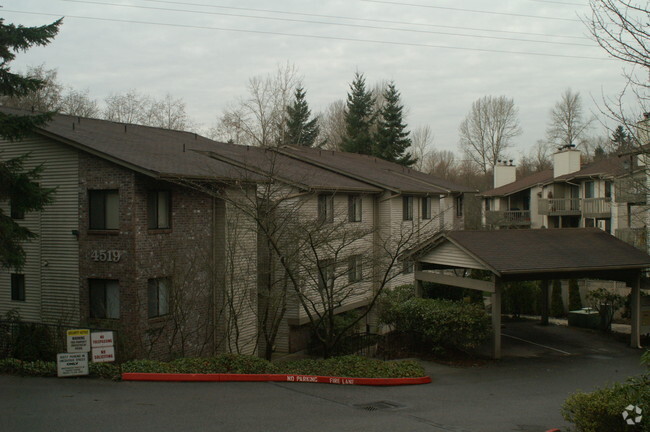 Building Photo - Woodsong Apartments