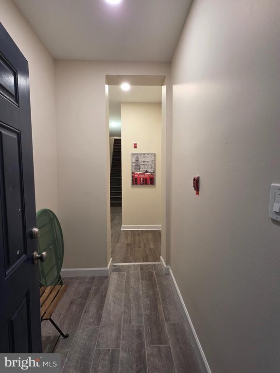 Building Photo - 2715 E Ontario St