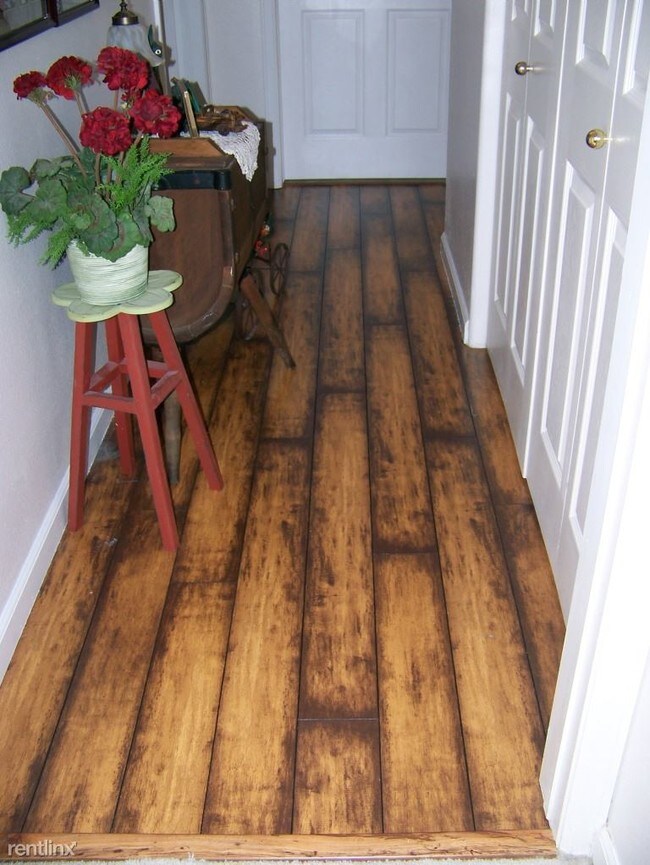 Building Photo - 1060 Opal St