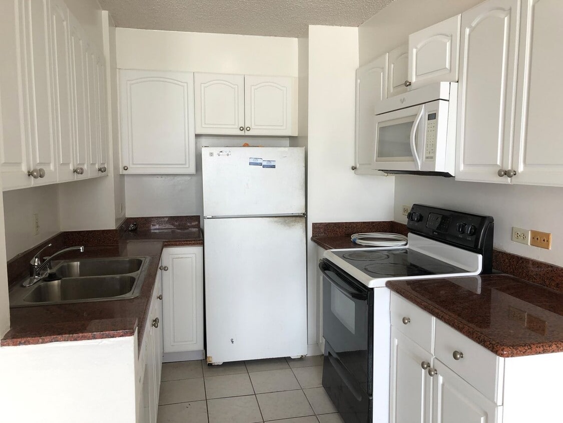 Great Salt Lake Location! 2/2 with 2 parki... - Great Salt Lake Location! 2/2 with 2 parki...