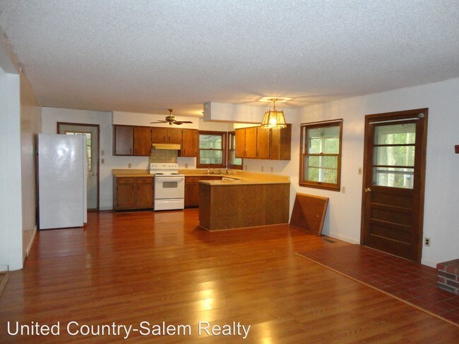 Building Photo - 4 br, 2 bath House - 2521 N. Hwy 19