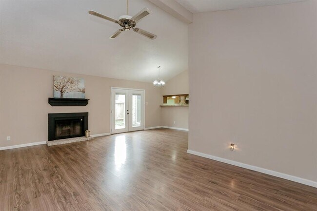 Building Photo - 2146 Greenbriar Colony Dr