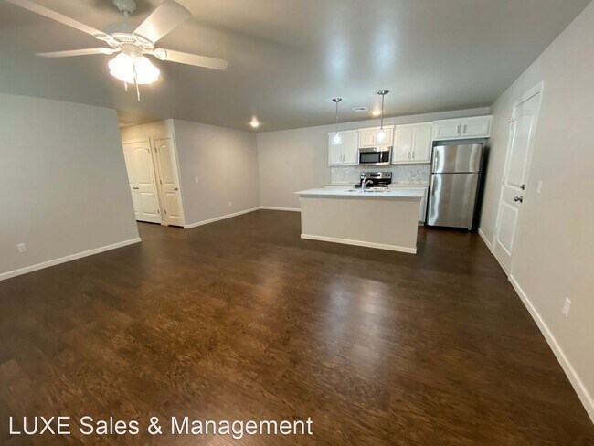 Building Photo - 2 br, 2 bath House - 11414 N Lincoln Blvd