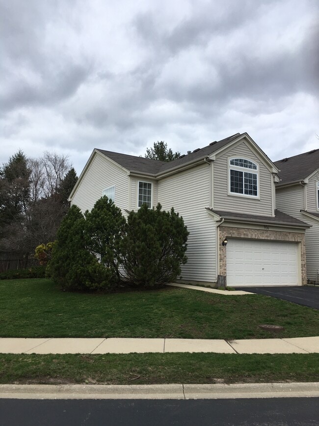 Building Photo - 956 Tanager Ct