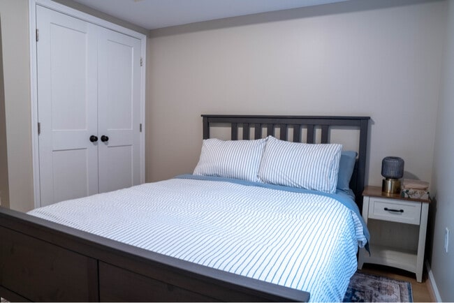 Photo - 1400 Northcrest Dr House