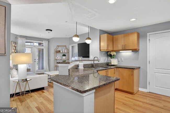 Foto del edificio - 390 17th St NW