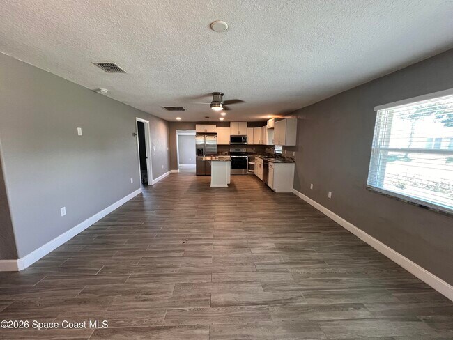Foto del edificio - 741 Frisco St SE