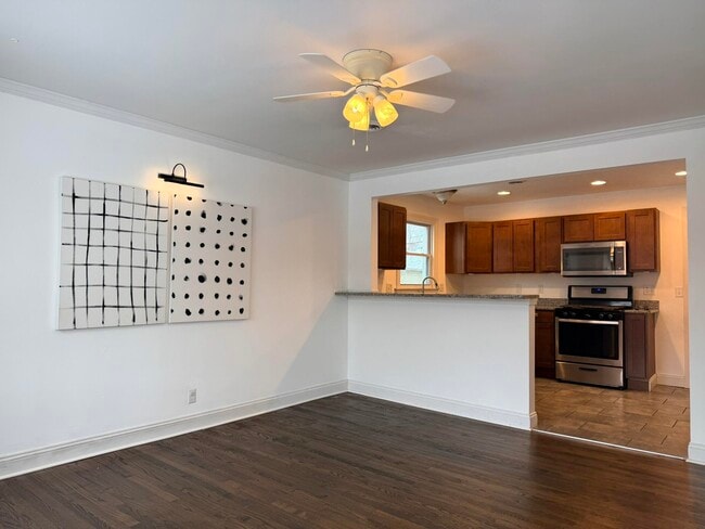 Foto del edificio - 541 E Bennett Ave