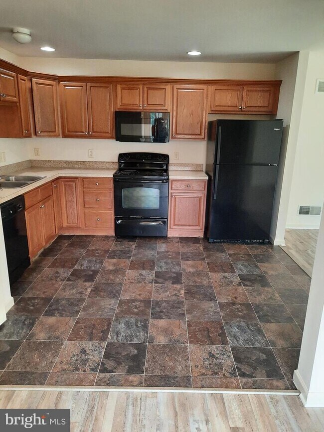 Building Photo - 301 Antilles Court