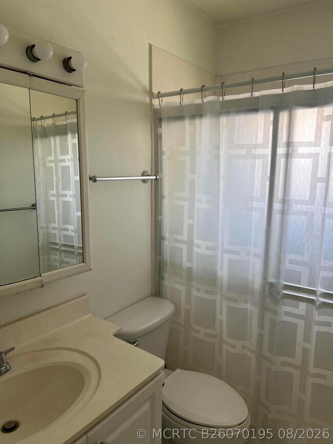 Foto del edificio - 2600 S Ocean Dr