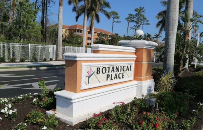 Foto del edificio - ** 2 BEDROOM PLUS A DEN - 2 BATH SEASONAL ...